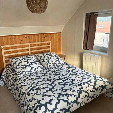 - A 300m De La Apartment