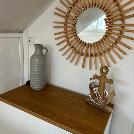 - A 300m De La Lejlighed *